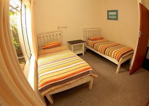 Jeffreys Bay Backpackers Hostel Екстериор снимка